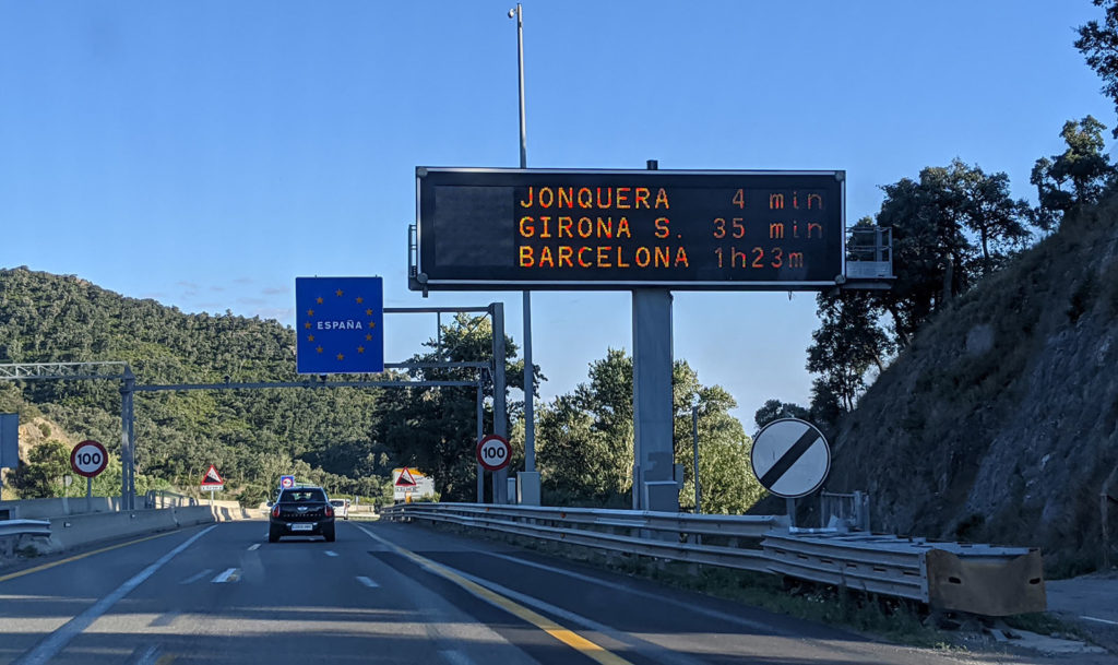 Wir passieren die Grenze nach Spanien ohne Baustelle